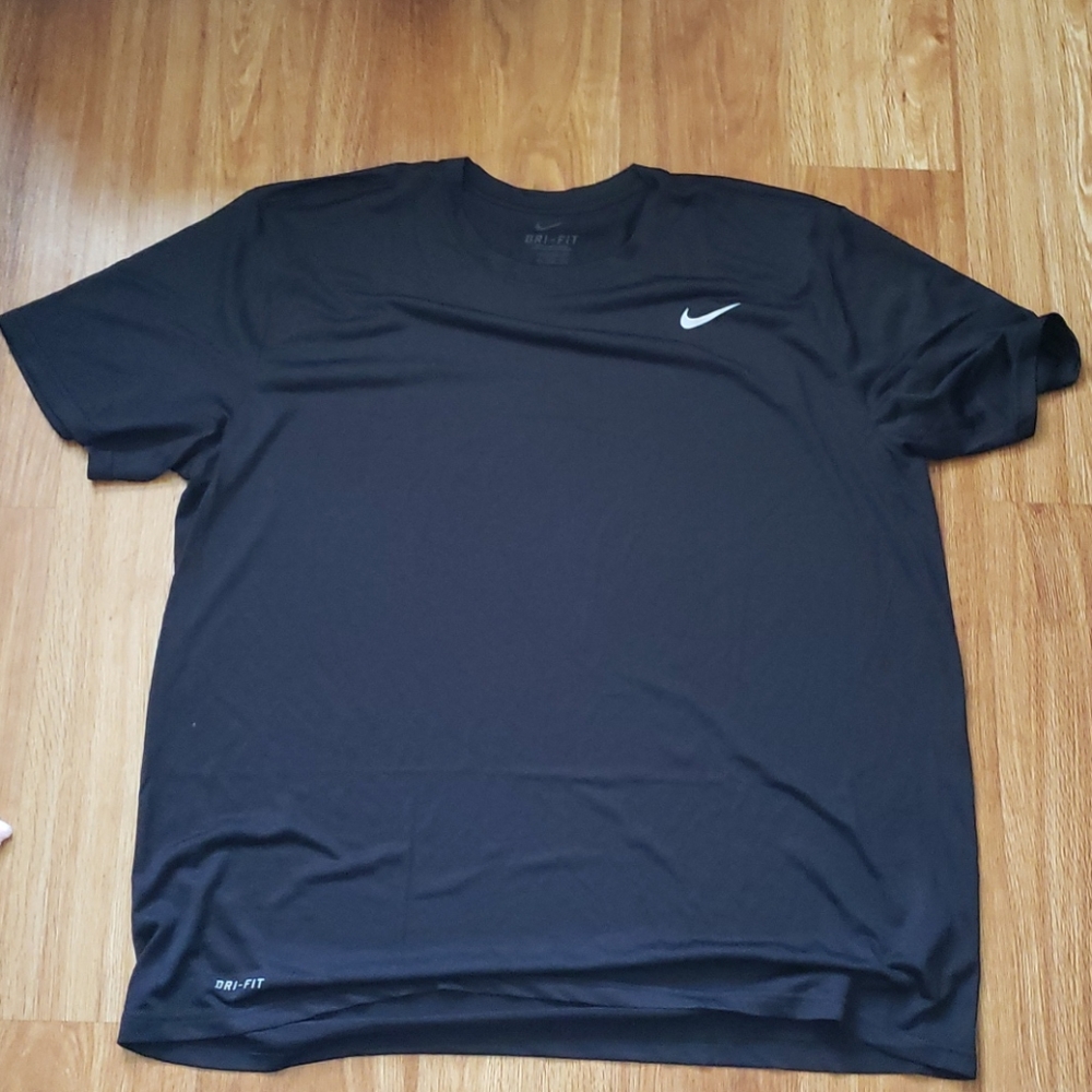 Nike dri fit!!